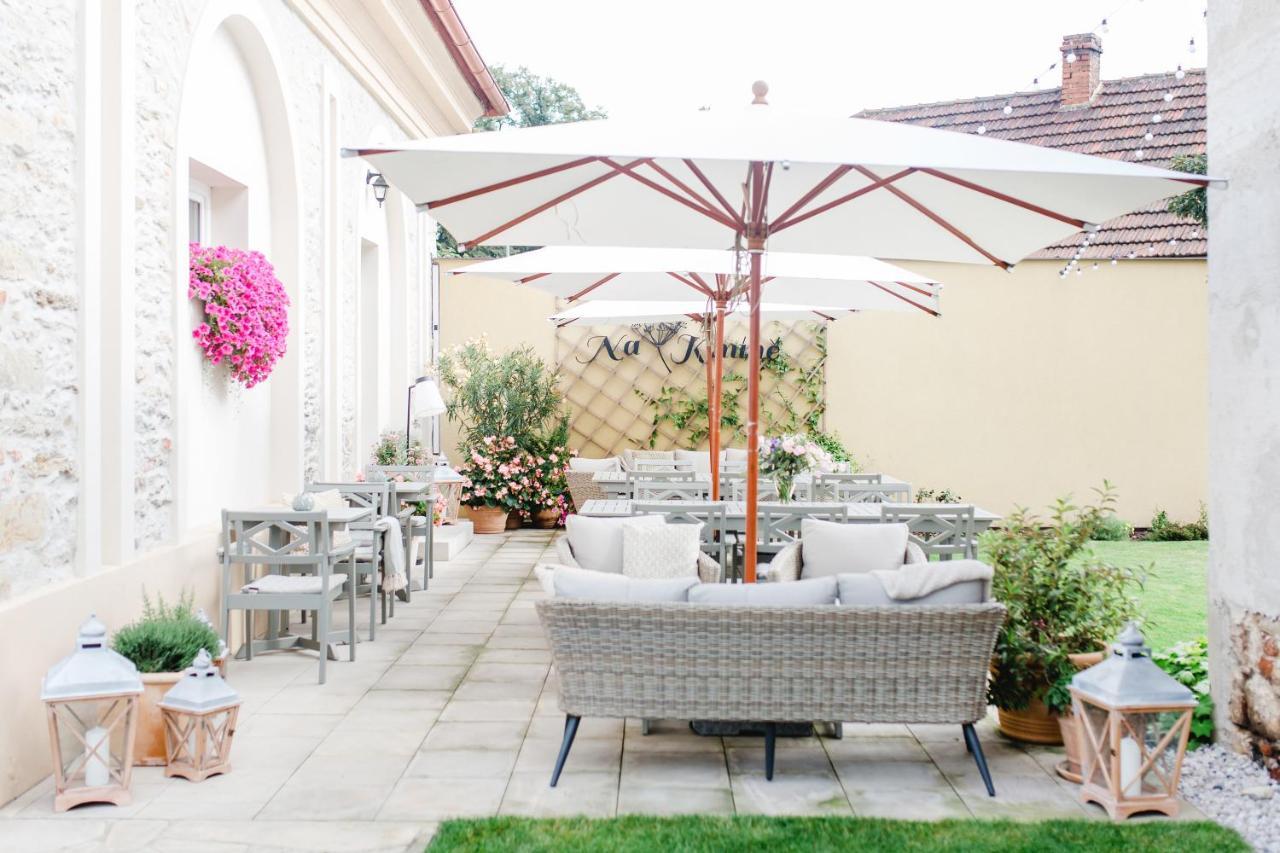 Na Kmine Hotel Obristvi Luaran gambar