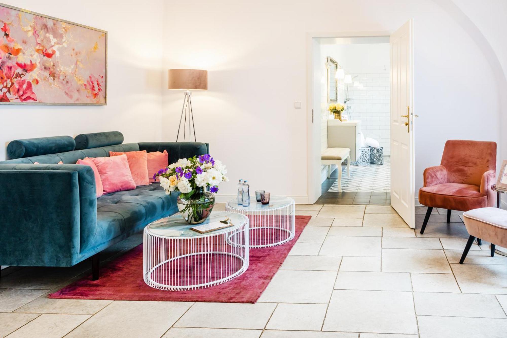 Na Kmine Hotel Obristvi Luaran gambar