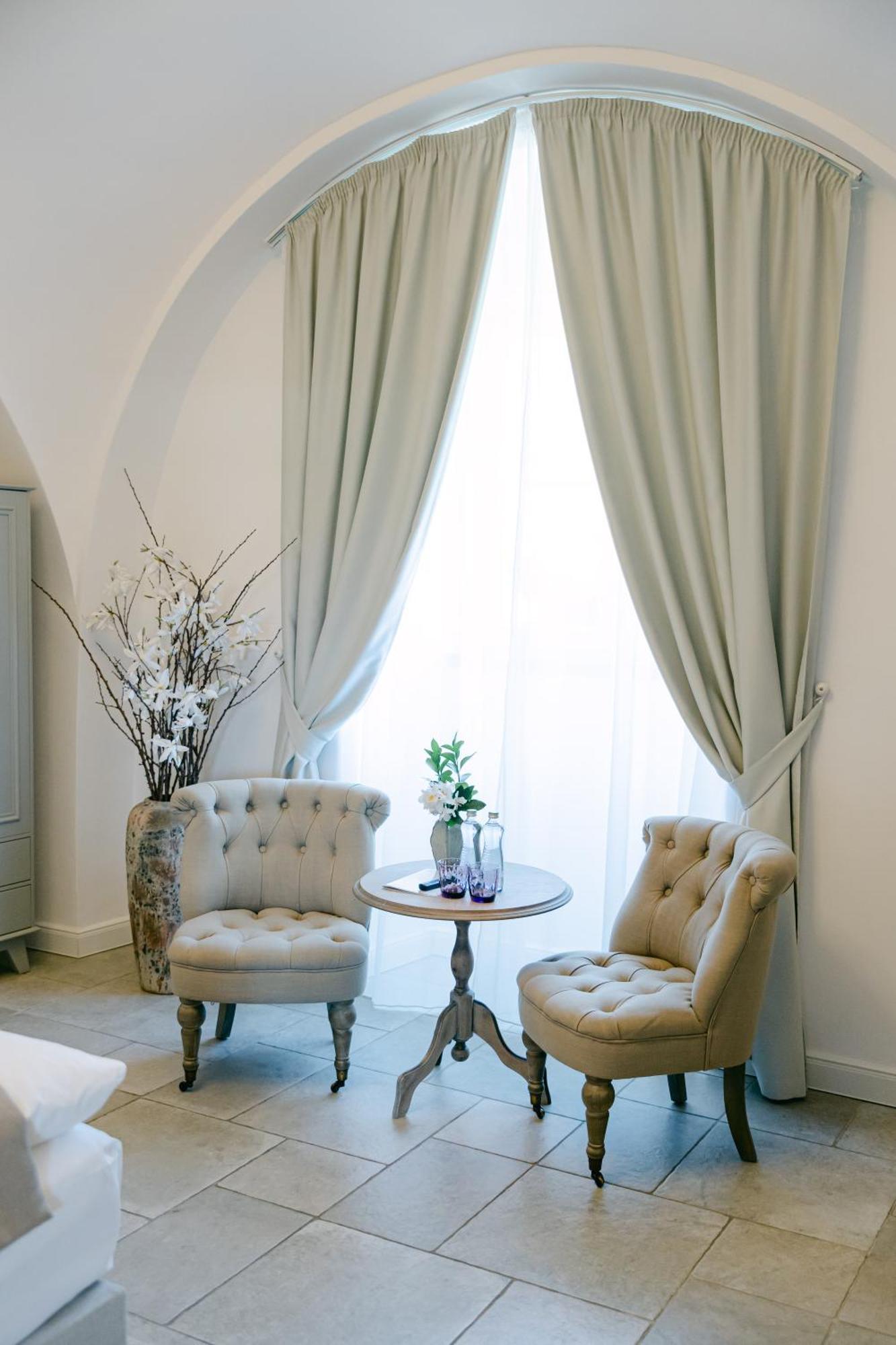 Na Kmine Hotel Obristvi Luaran gambar